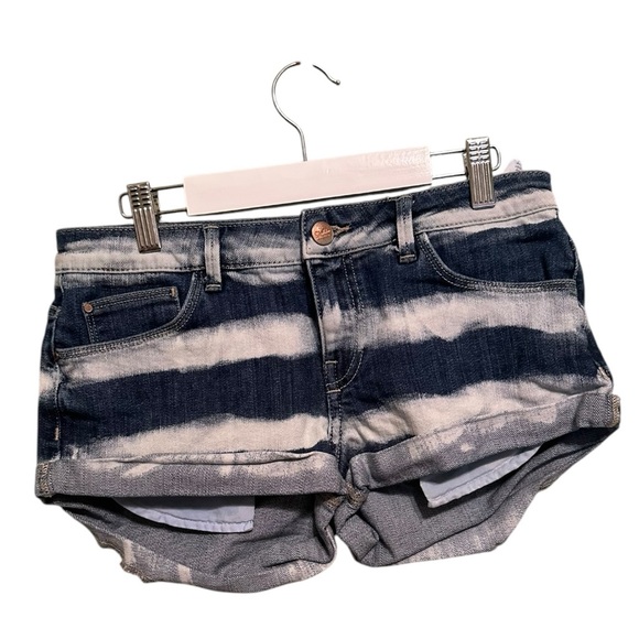 Zara Jean Shorts with Bold Stripes - Picture 1 of 3